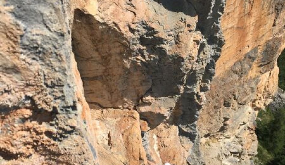 Image - Escalade