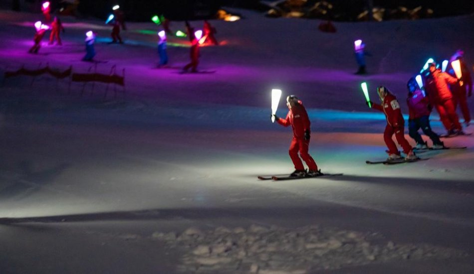 Descente aux lampions des enfants et feu d'artifice_Puy-Saint-Vincent