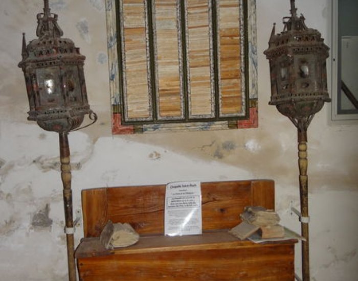 Mobilier chapelle St-Roch des Prés - Une partie du mobilier des Pénitents à la chapelle Saint-Roch des Prés